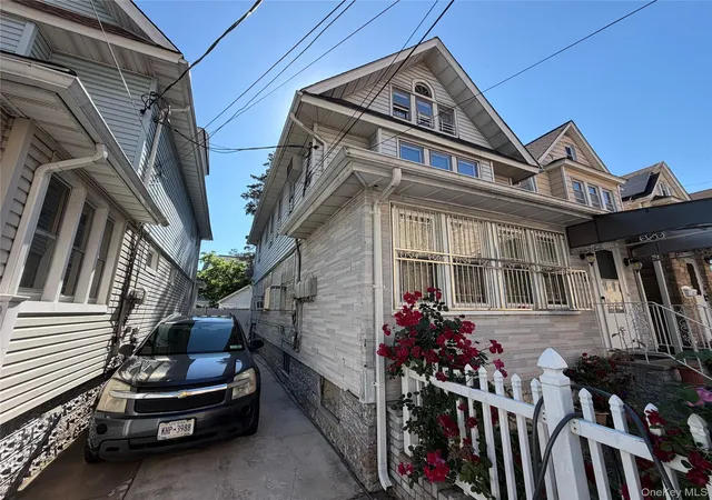 3rd image of 111-32 118Th St, South Ozone Park, NY 11420 | MLS# 984548