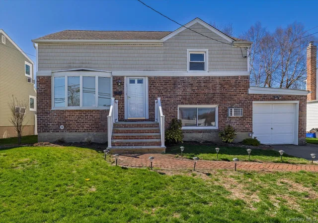 Photo 2 of Sale Pending at 95 Thompson Ave, Oceanside, NY 11572 | MLS# 984591 | Listing updated on 2026-09-19