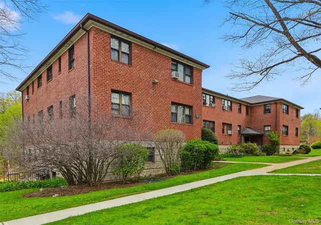 Homes for sale in Greenburgh, NY | 154 Martling Avenue #10 - T5, Greenburgh, NY 10591 | MLS# 984616