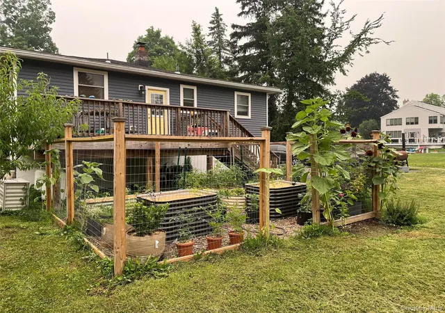 37th image of 534 Lattintown Rd, Marlboro, NY 12542 | MLS# 984617