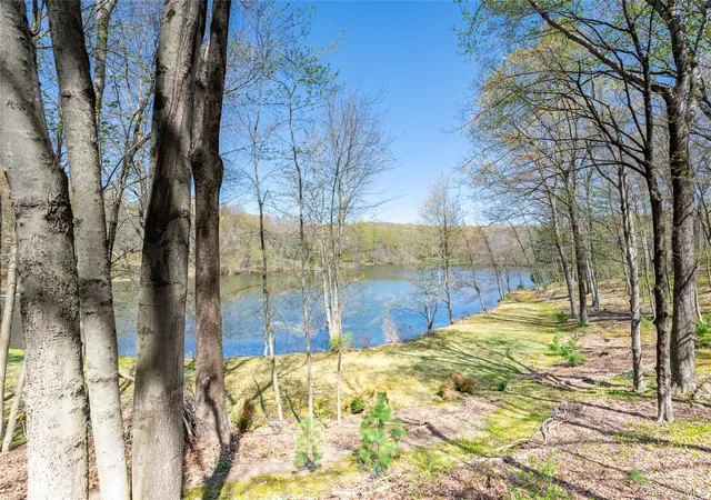 Homes for sale in Bedford, NY | 516 Pound Ridge Rd, Bedford, NY 10506 | MLS# 984642