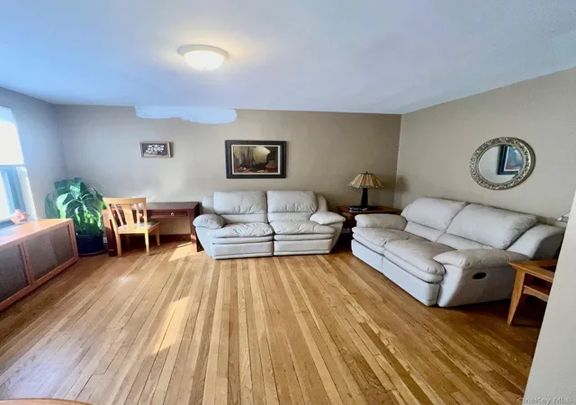 5th image of 204 Richbell Rd #B4, Mamaroneck, NY 10543 | MLS# 984722