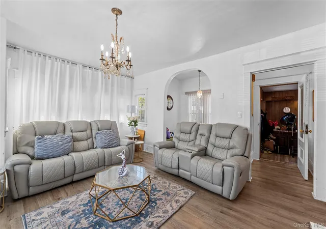 2nd image of 122 Buckingham Rd, Yonkers, NY 10701 | MLS# 984758