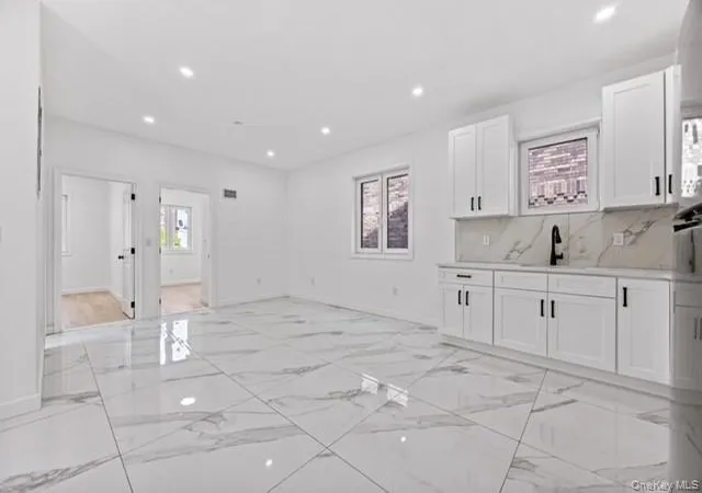 5th image of 3-24 125th St, New York, NY 10027