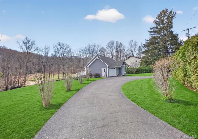 Homes for sale in Lloyd, NY | 194 Vineyard Ave, Lloyd, NY 12528 | MLS# 984772
