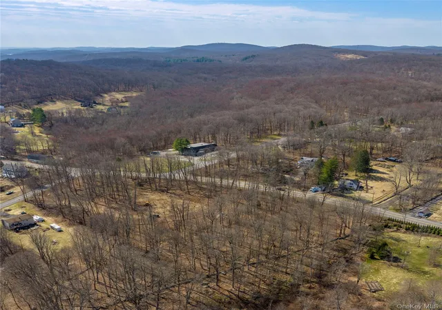 4th image of 576 Holmes Rd, East Fishkill, NY 12531 | MLS# 984774