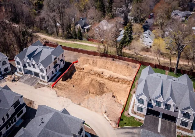 Photo 4 of Single family home for sale at 16 Marker Ridge, Greenburgh, NY 10533 | MLS# 984780 | Listing updated on 2026-08-15