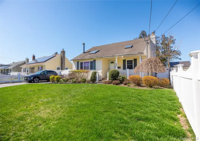 3rd image of 84 Rhoda Ave, North Babylon, NY 11703 | MLS# 984789