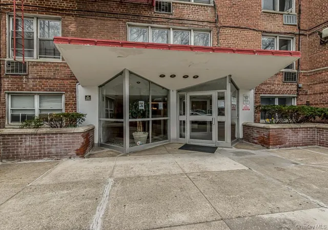 Photo 1 of Condo for sale at 6535 Broadway #4G, New York, NY 10471 | MLS# 984795 | Listing updated on 2026-08-29
