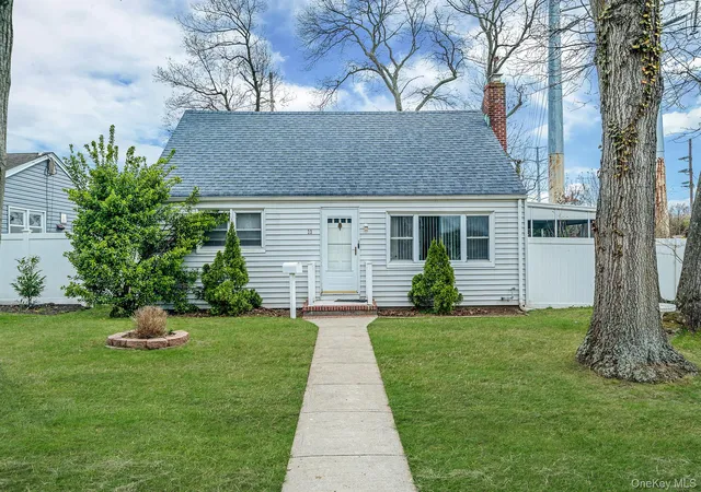 1st image of 23 Lakewood Ave, Ronkonkoma, NY 11779 | MLS# 984797