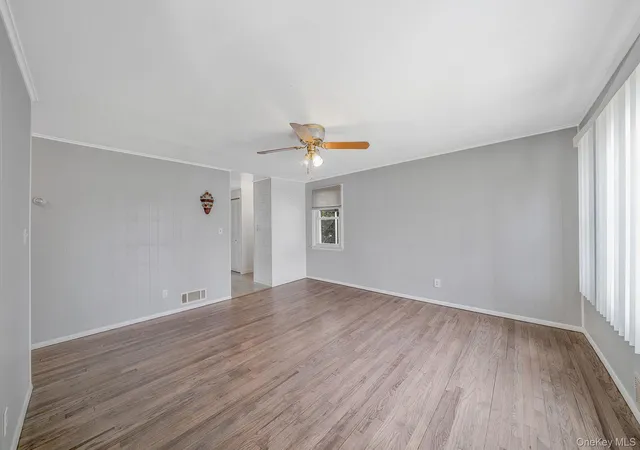 4th image of 23 Lakewood Ave, Ronkonkoma, NY 11779 | MLS# 984797