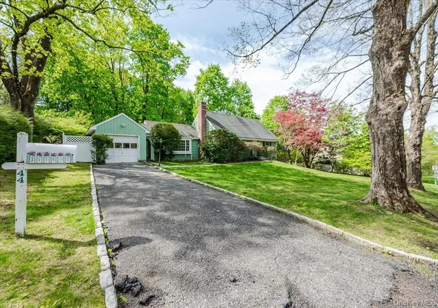 Homes for sale in Mount Kisco, NY | 44 Emery St, Mount Kisco, NY 10549 | MLS# 984818