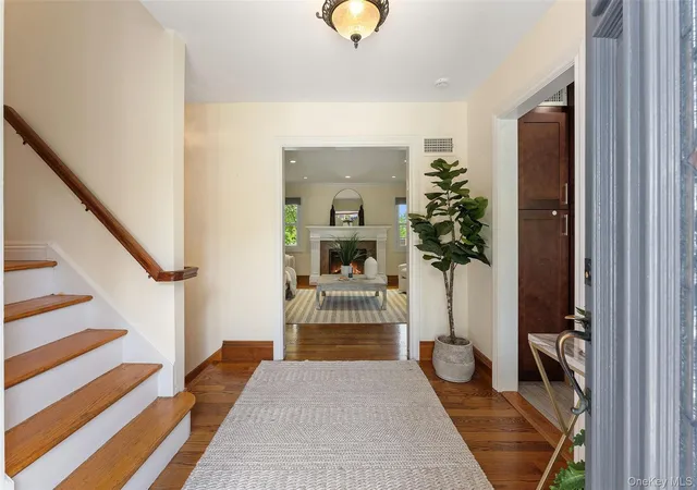 2nd image of 99 Donnybrook Rd, New Rochelle, NY 10583 | MLS# 984821
