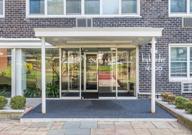 Photo 2 of Sale Pending at 16420 Highland Ave #7S, New York, NY 11432 | MLS# 984825 | Listing updated on 2026-09-19