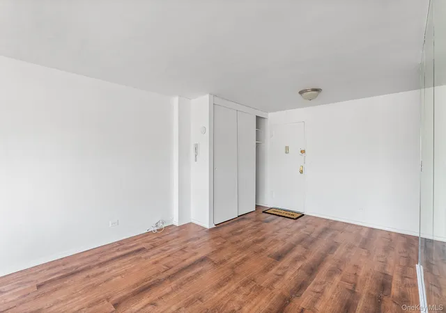 Homes for sale in New York, NY | 16420 Highland Ave, New York, NY 11432