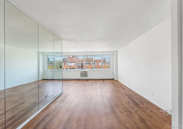 Homes for sale in New York, NY | 16420 Highland Ave, New York, NY 11432