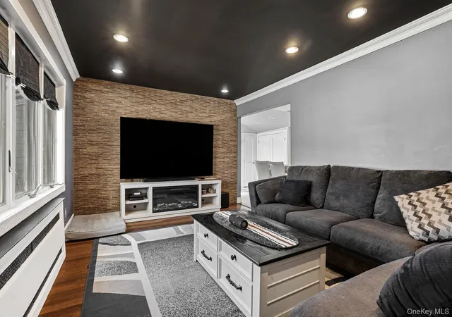 2nd image of 160 Saint Marks Ave, Hempstead, NY 11520 | MLS# 984849