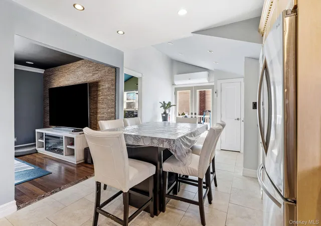 4th image of 160 Saint Marks Ave, Hempstead, NY 11520 | MLS# 984849