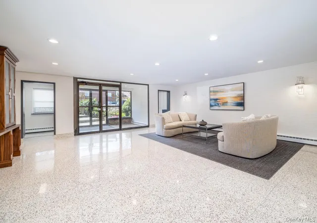 Photo 3 of Sale Pending at 90 S Park Ave #B3, Rockville Centre, NY 11570 | MLS# 984870 | Listing updated on 2026-09-19