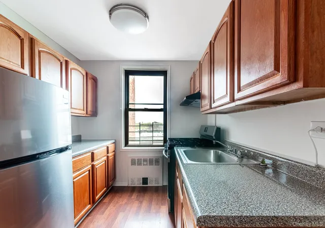 Listing Photo 4 - Condo for sale in Taft Apartment Corp located at 2922 Nostrand Ave, New York, NY 11229 - Unit #4A