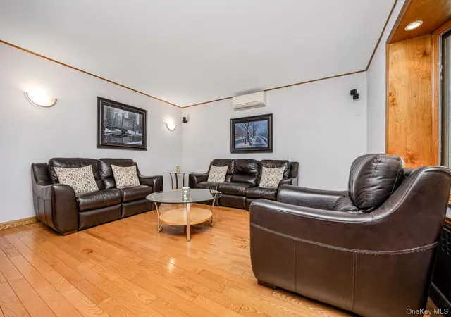 Photo 4 of House for sale at 64-39 83rd Street, Middle Village, NY 11379 | MLS# 984949 | Listing updated on 2026-09-22