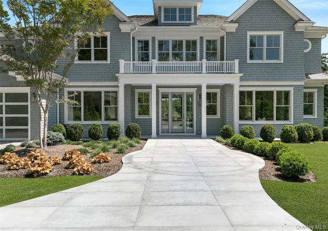 3rd image of 15 Old Point Rd, Southampton, NY 11959 | MLS# 984952