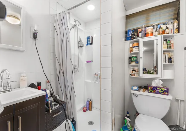 2nd image of 9409 Linden Blvd, New York, NY 11417 | MLS# 984958