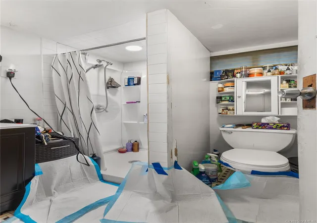 3rd image of 9409 Linden Blvd, New York, NY 11417 | MLS# 984958