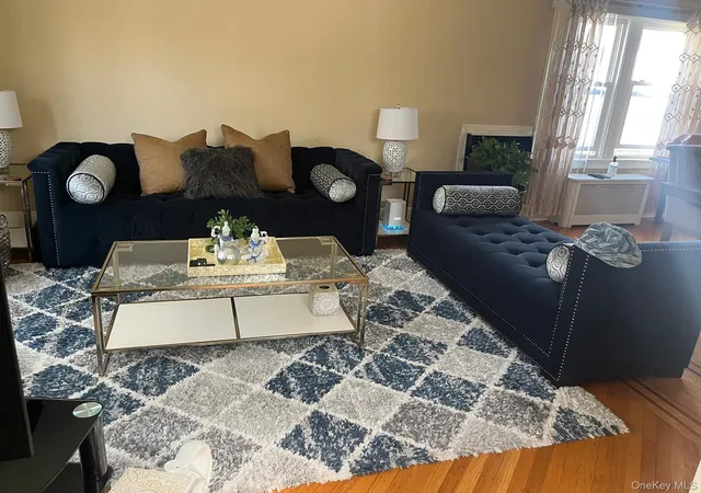 4th image of 89 Carstairs Rd, Valley Stream, NY 11581 | MLS# 984976
