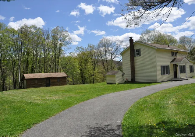 Photo 3 of Sale Pending at 550 Browning Rd, Salt Point, NY 12578 | MLS# 984981 | Listing updated on 2026-09-12