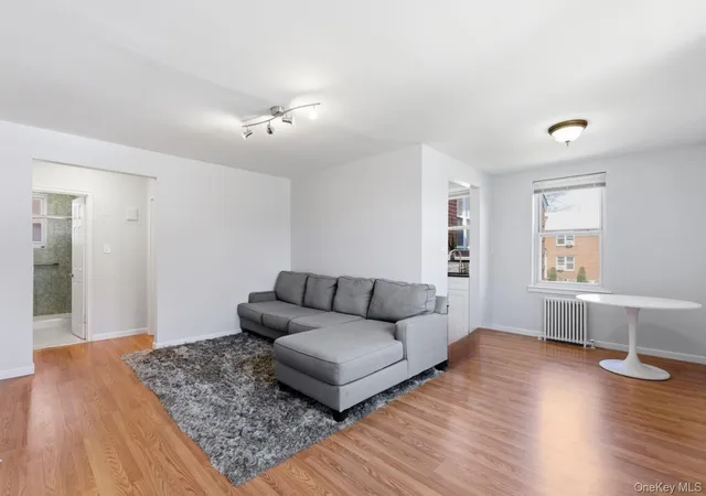 5th image of 36-10 Utopia Parkway #E4, Flushing, NY 11358 | MLS# 984988