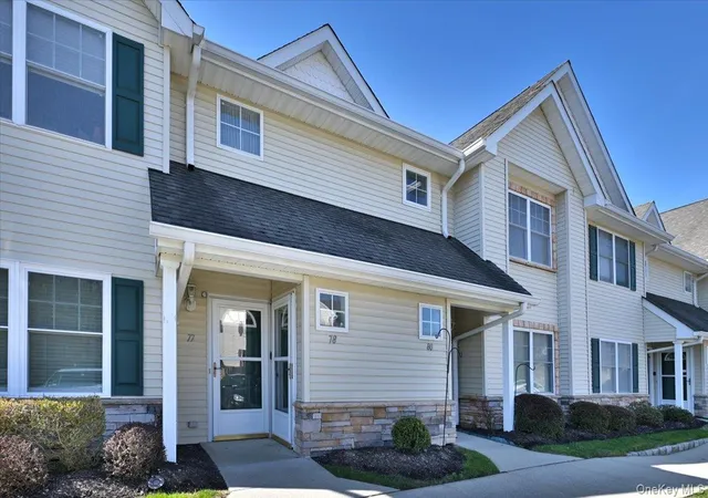 Photo 2 of Condo for sale at 80 Morley Cir, Huntington, NY 11747 | MLS# 984992 | Listing updated on 2026-09-18