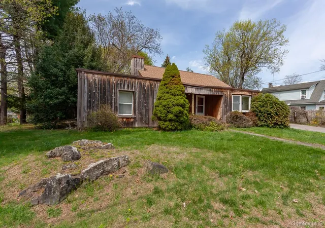 Photo 2 of Single family home for sale at 27 Lancaster Ave, Cortlandt, NY 10548 | MLS# 984998 | Listing updated on 2026-10-18