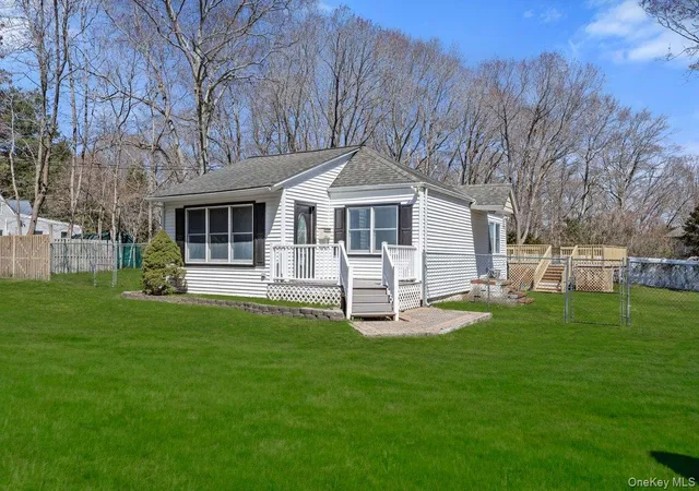 3rd image of 819 Canal Rd, Mount Sinai, NY 11766 | MLS# 985032