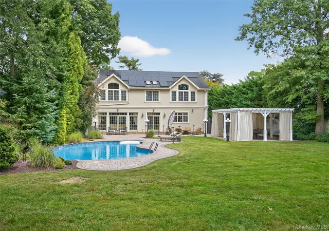 Photo 3 of Sale Pending at 211 Hillturn Ln, North Hempstead, NY 11577 | MLS# 985038 | Listing updated on 2026-08-27