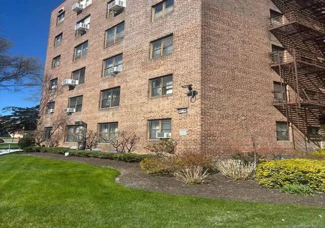 23rd image of 87 19 204th St #A68, Hollis, NY 11423 | MLS# 985040