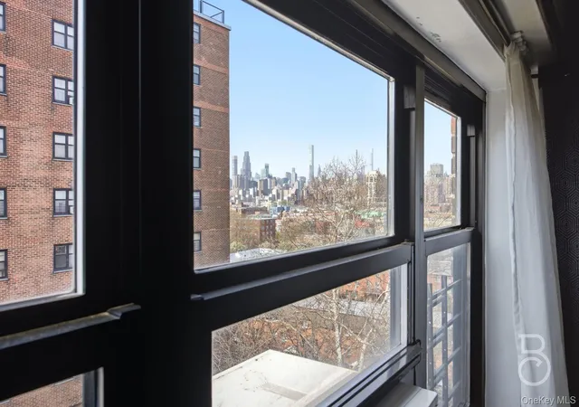 2nd image of 33-43 14Th St, Astoria, NY 11106