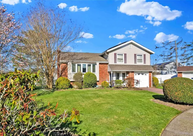 2nd image of 1244 Village Ct, Hempstead, NY 11510 | MLS# 985071