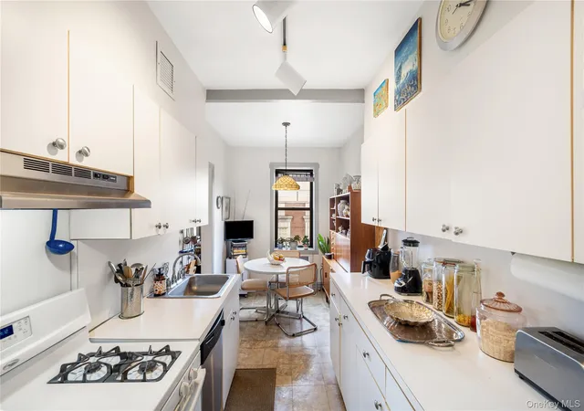 5th image of 34-24 82Nd St #6N, Jackson Heights, NY 11372 | MLS# 985073