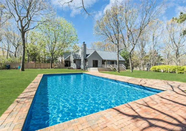 Photo 3 of Single family home for sale at 3 Quail Run, Southampton, NY 11946 | MLS# 985093 | Listing updated on 2026-10-09