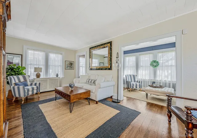 Photo 4 of Sale Pending at 33 Harding Ave, Hempstead, NY 11563 | MLS# 985096 | Listing updated on 2026-06-25
