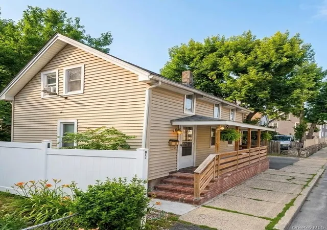 1st image of 21 Center St, Highlands, NY 10928 | MLS# 985113