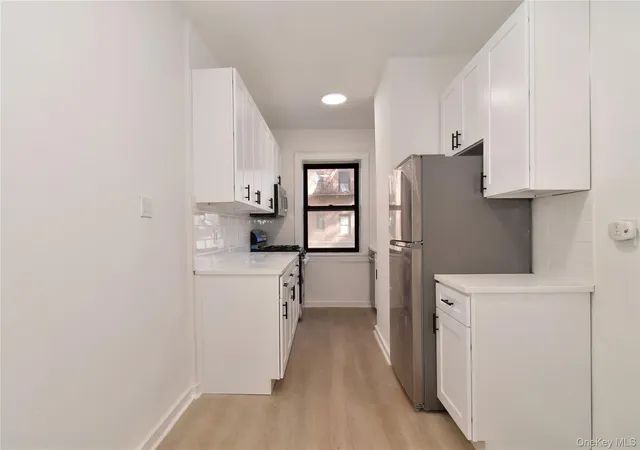 Photo 5 of Sale Pending at 590 E 3rd Street #MK, Mount Vernon, NY 10553 | MLS# 985126 | Listing updated on 2026-05-07