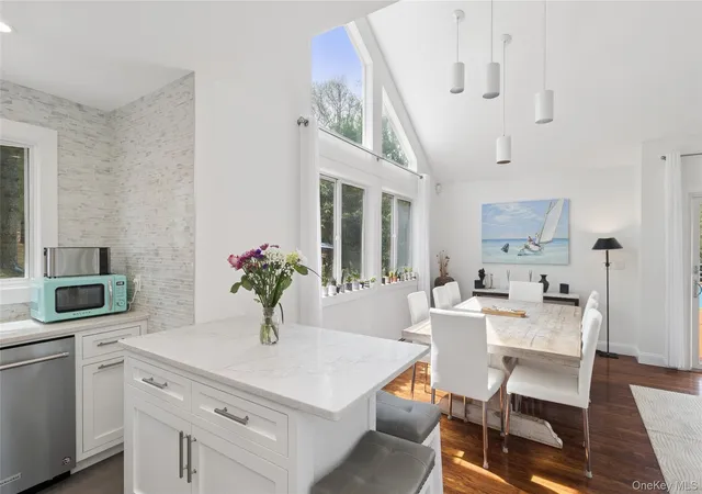 Photo 3 of Single family home for sale at 27 Ely Brk Rd, East Hampton, NY 11937 | MLS# 985160 | Listing updated on 2026-09-02