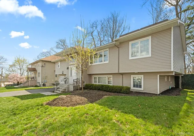 2nd image of 11 Wilsher Dr, Monsey, NY 10952 | MLS# 985174