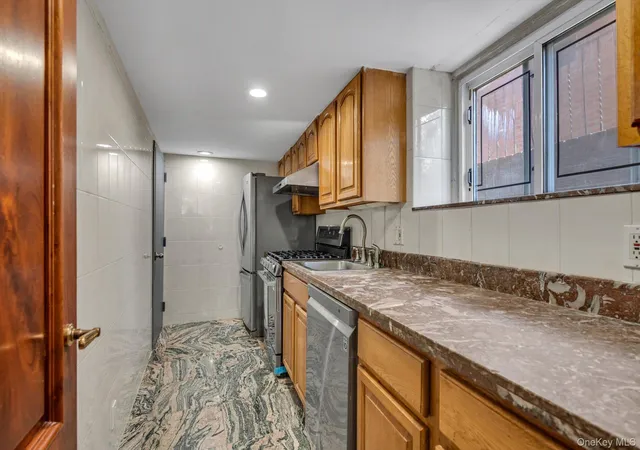 Photo 3 of Sale Pending at 328 149th Place, New York, NY 11357 | MLS# 985211 | Listing updated on 2026-04-24