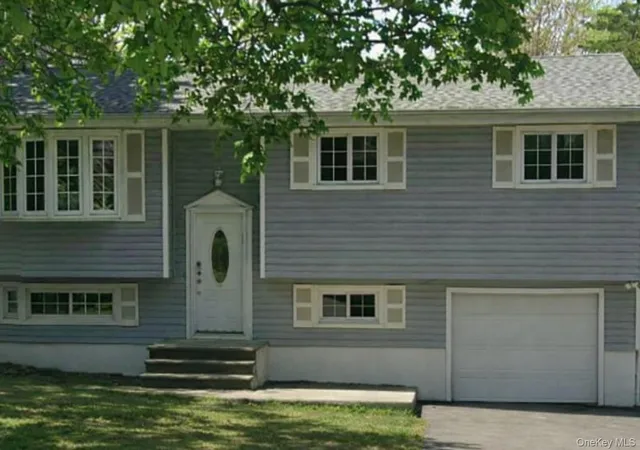 1st image of 8 Fort Worth Pl, Blooming Grove, NY 10950 | MLS# 985214