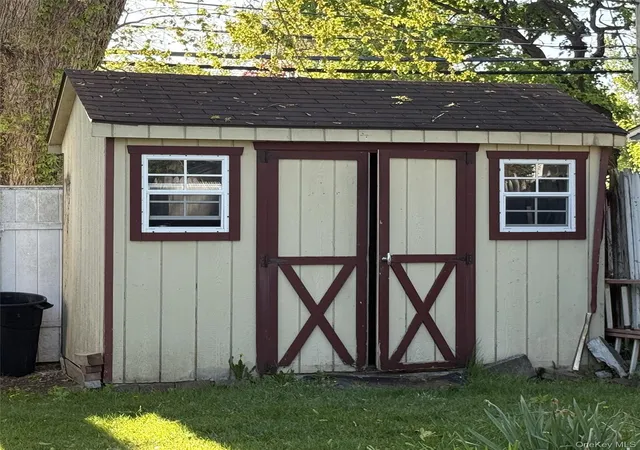 14th image of 2 Gardner St, Newburgh (city), NY 12550 | MLS# 985218