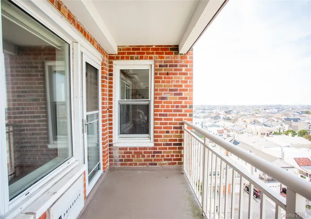 2nd image of 855 E Broadway, Long Beach, NY 11561