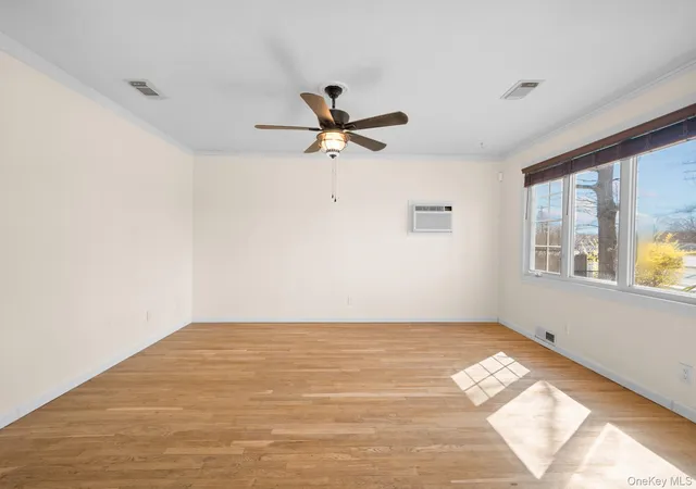 2nd image of 1255 Udall Rd, Bay Shore, NY 11706 | MLS# 985277